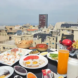 queens-suite-hotel.beiruthotelsdirect.com/